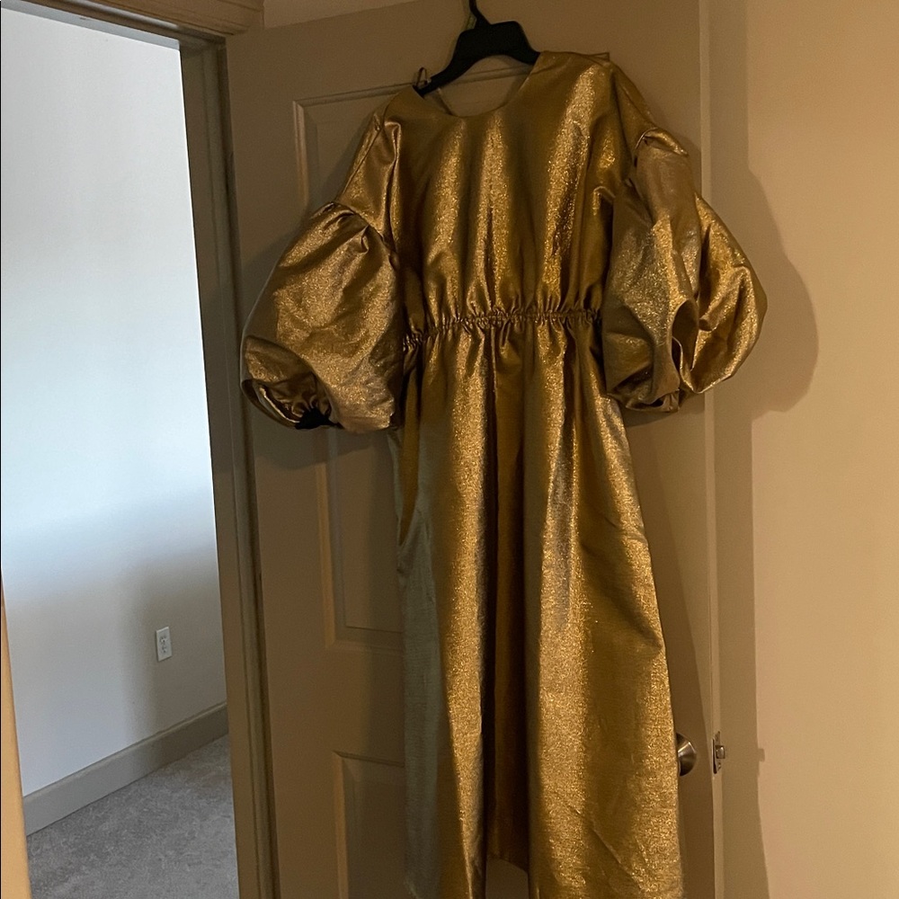 🔖 KIKA VARGAS x Target Women's Puff Sleeve Scallop Back Midi Dress - Gold